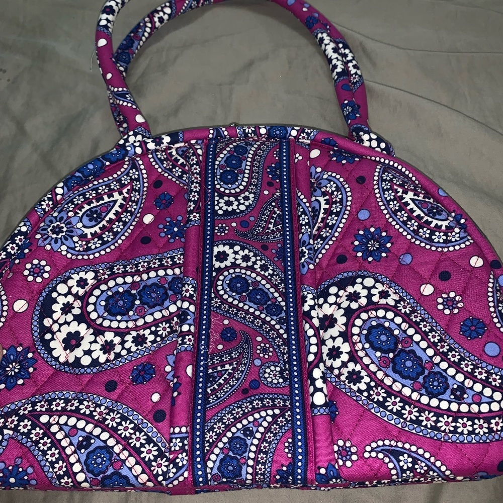 Vera Bradley bowling style bag